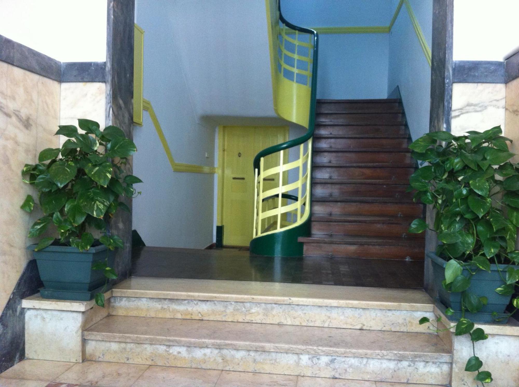 Residencial Valentina Otel Lisboa Dış mekan fotoğraf Entrance to the museum